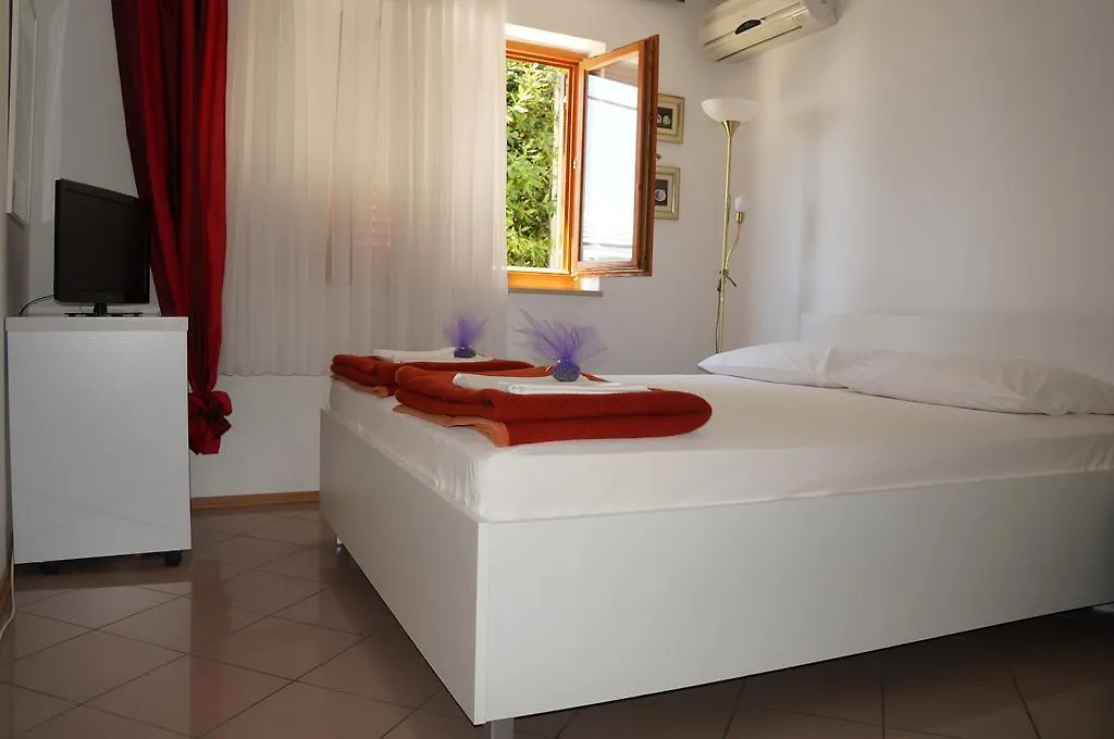 Studio Apartment Novi Novi Vinodolski